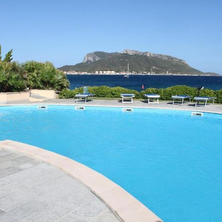 Apartment In S'Abba E Sa Pedra With Pool Golfo Aranci Exterior photo