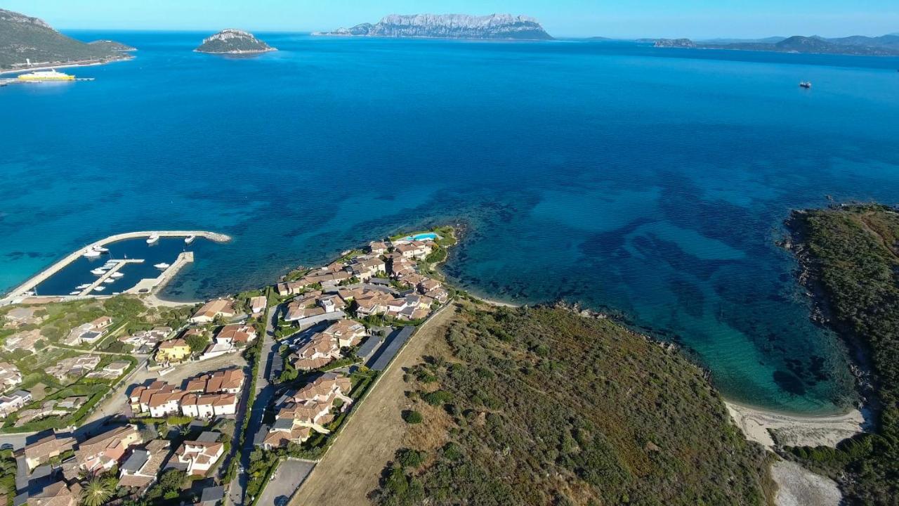 Apartment In S'Abba E Sa Pedra With Pool Golfo Aranci Exterior photo